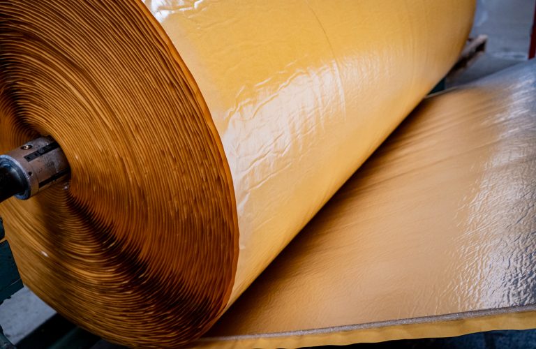 Recubrimiento adhesivo por encargo